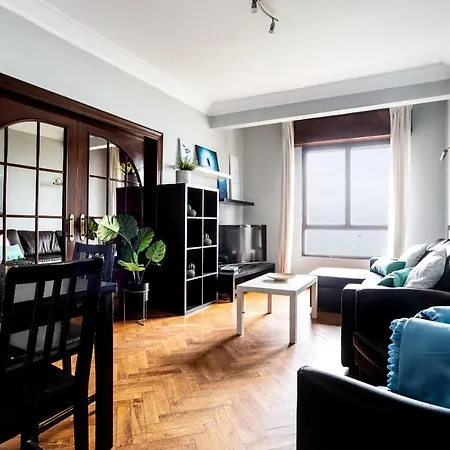 Gran En Primera Linea De Playa ヒホン