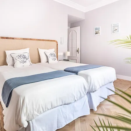 Apartment Gran En Primera Linea De Playa Gijon