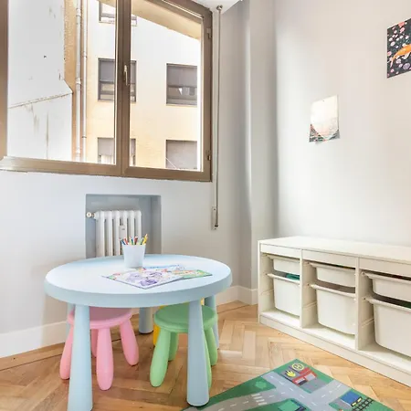 Apartment Gran En Primera Linea De Playa Gijon