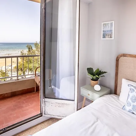 Gran En Primera Linea De Playa Apartment *