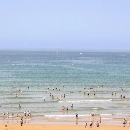 Gran En Primera Linea De Playa Apartment Gijon