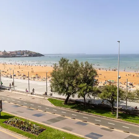 Gran En Primera Linea De Playa * Gijón